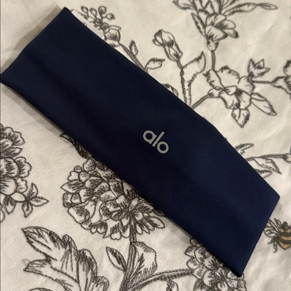 ALO Airlift Headband Navy blue One Size NWT